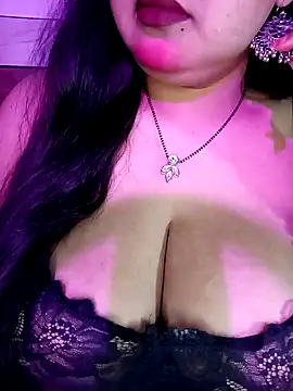 Suhanakhan00 online show from November 17, 5:08 am