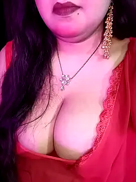 Suhanakhan00 online show from February 12, 5:47 pm