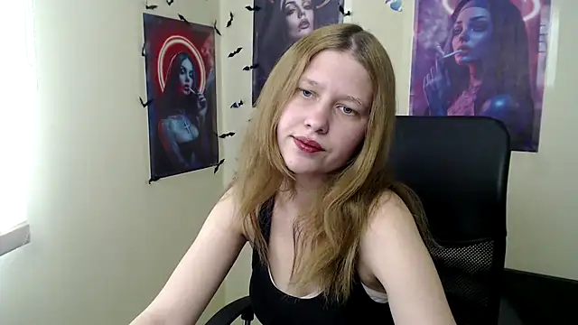 StellaCRL online show from April 18, 12:18 pm