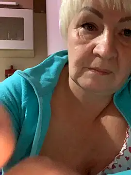 Snapshot of Laura_Millf chatting on September 22, 4:49 pm Laura Millf online show from September 22, 4:49 pm