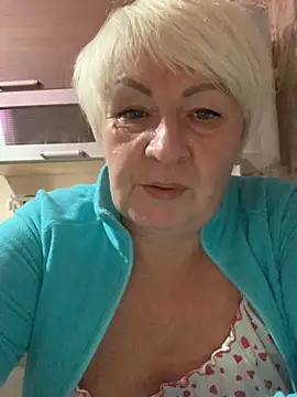 Snapshot of Laura_Millf chatting on September 23, 5:22 pm Laura Millf online show from September 23, 5:22 pm
