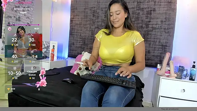 sharoncute1 online show from October 21, 1:42 am