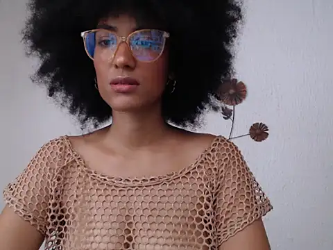 violettamartins online show from July 4, 10:05 pm