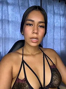 ALANAH KITTY online show from July 31, 9:05 pm