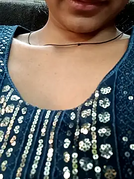 Snapshot of Rajni-Mehra chatting on December 2, 8:48 am Rajni-Mehra online show from December 2, 8:48 am