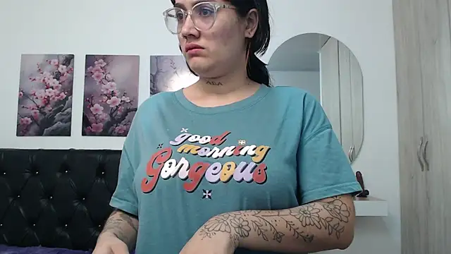 lily f00x online show from November 12, 12:25 pm