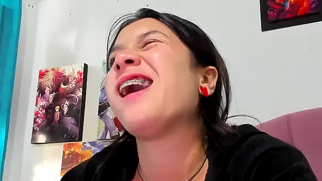 teffy lee online show from April 21, 8:27 pm