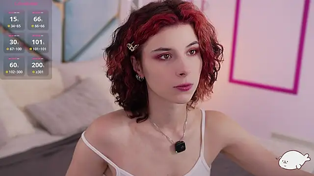 HaylaAmber online show from July 16, 1:15 pm