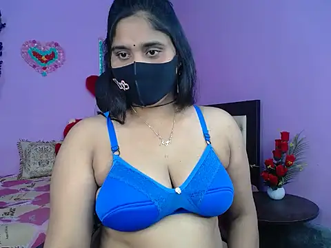 Hot Maleka online show from February 26, 6:40 pm
