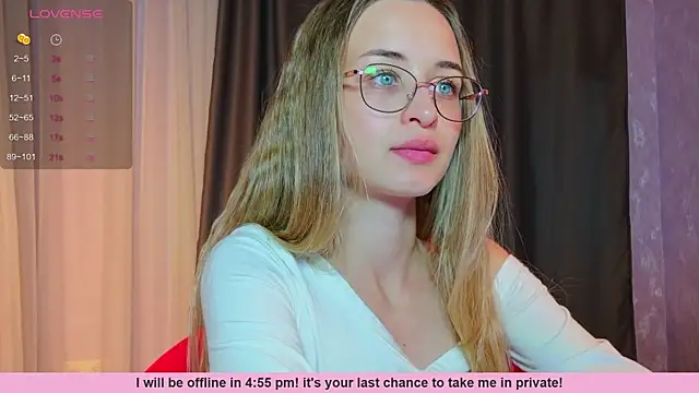 Tiffanyhunt online show from June 25, 2:29 pm