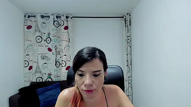 DanaaRey online show from October 25, 4:25 pm