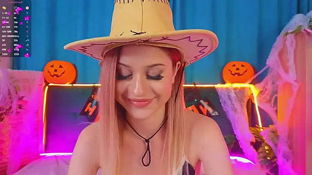 AlinaWalters online show from October 24, 9:55 pm