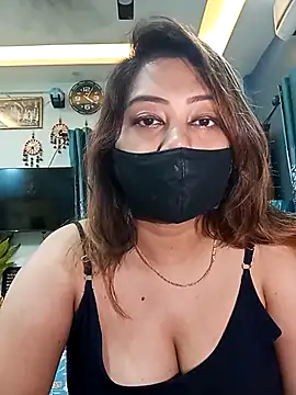 Cute-mona online show from March 8, 10:30 am