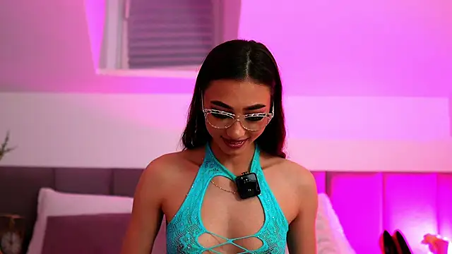 JessieePink online show from June 19, 5:38 pm