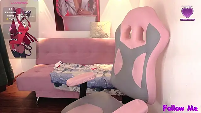 vittorialombardi   online show from November 2, 8:29 am