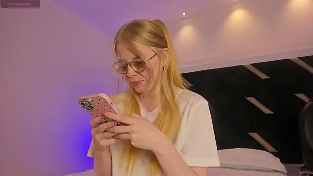 Alexa Handler online show from July 28, 8:12 pm
