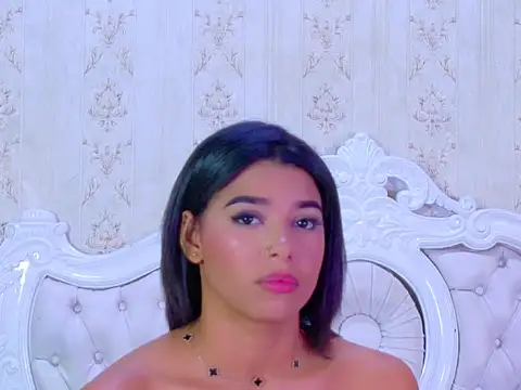 TiaraRosse online show from September 27, 2:46 pm