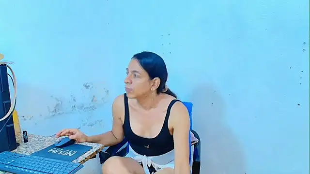 Oh Tique online show from April 8, 2:19 pm