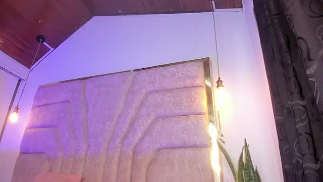 EmaJames25 online show from April 8, 7:16 pm