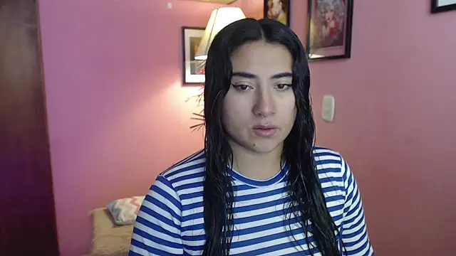 bunnyemilyrose36 online show from January 13, 7:51 pm