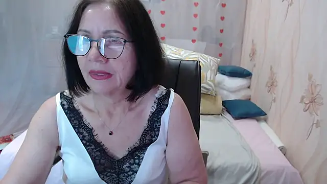 Snapshot of OlgaHottie chatting on October 16, 11:51 pm OlgaHottie online show from October 16, 11:51 pm