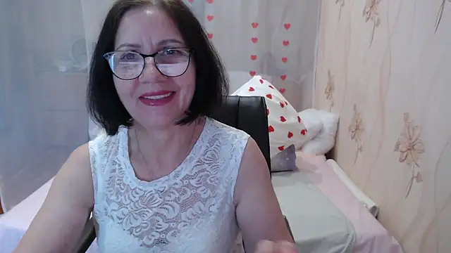 Snapshot of OlgaHottie chatting on October 4, 12:49 am OlgaHottie online show from October 4, 12:49 am