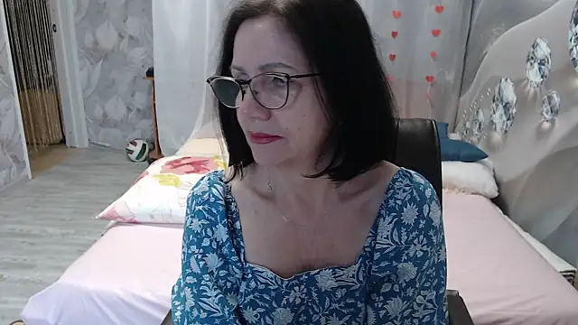 OlgaHottie online show from April 24, 11:51 pm