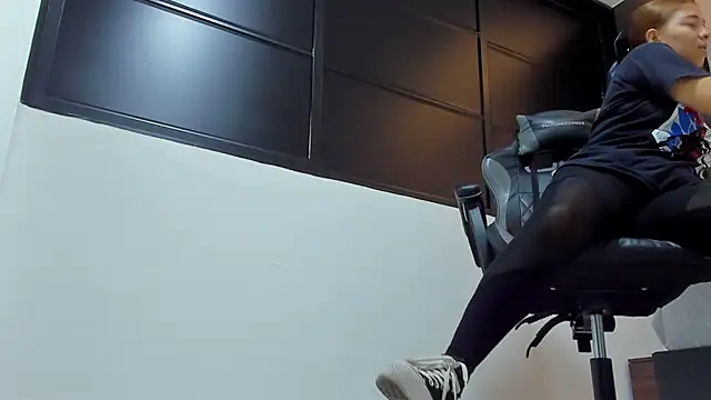 alma fenix online show from September 9, 12:38 pm