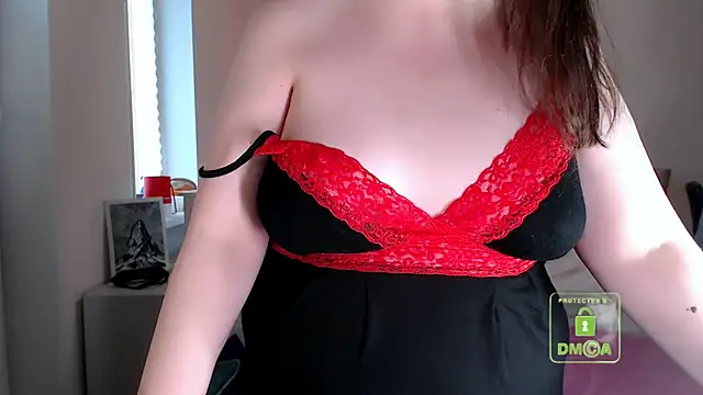 cute and hot online show from April 26, 2:15 pm