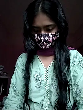 Snapshot of Arisha- chatting on October 10, 9:25 am Arisha- online show from October 10, 9:25 am
