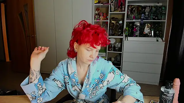 School Love online show from April 26, 7:17 am