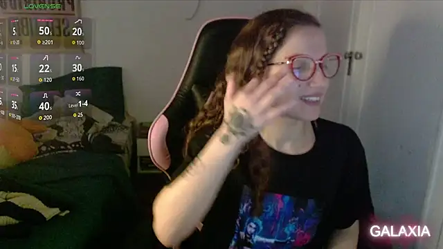 galaxiaa23 online show from April 21, 6:04 pm