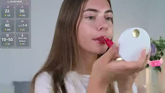 chloi hes online show from October 9, 11:14 am