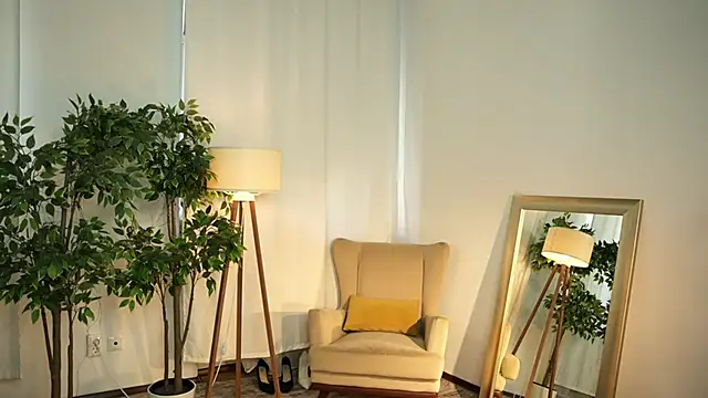 PrincessMononokee online show from April 25, 7:11 am