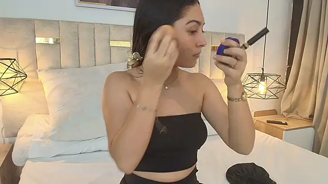 Emelie Ch1 online show from April 16, 2:56 am