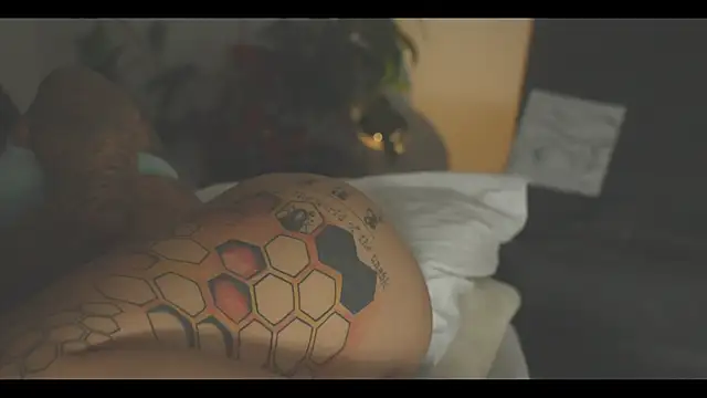 LorenRosse online show from May 6, 2:48 am