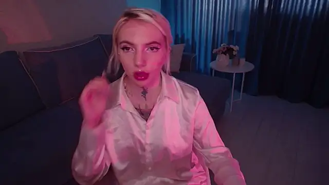 AnneTenet online show from September 24, 9:30 am