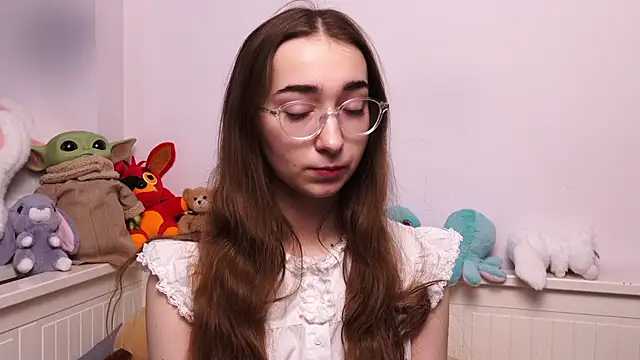 PollyBeev online show from April 28, 8:07 am