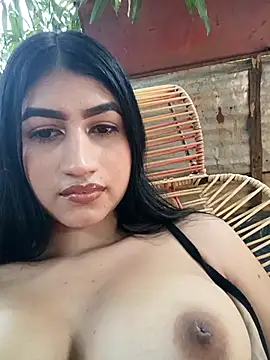 Julix A online show from September 11, 7:03 pm