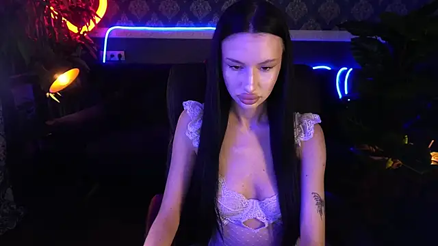 Snow WhiteeeX online show from September 15, 5:49 am