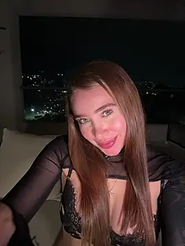 Lanataylor- online show from April 28, 1:03 am