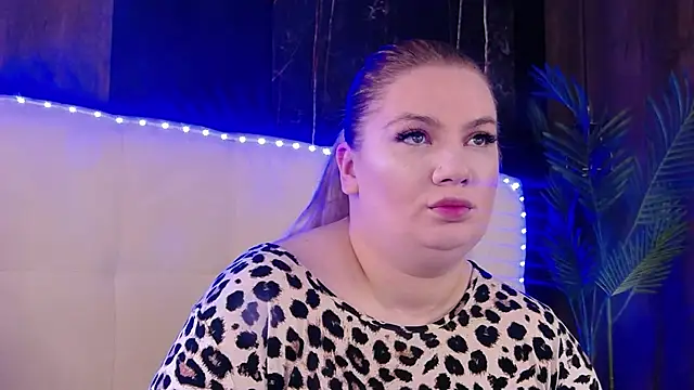 MelanieBrownn online show from April 21, 4:41 am