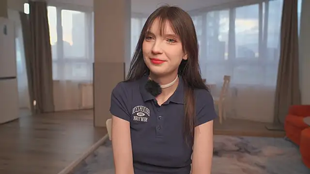 KimWilli online show from April 26, 3:10 pm