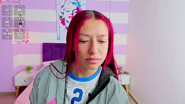 Scarlett  bell online show from April 27, 1:19 pm