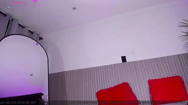 valentina lux online show from March 28, 7:46 pm