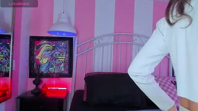 Liah Grey8 online show from December 2, 9:50 pm