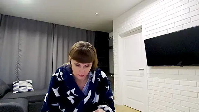 Daniella Lorente online show from February 3, 10:01 pm