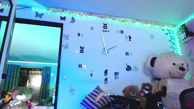 goddess BigassCock online show from April 20, 3:31 am