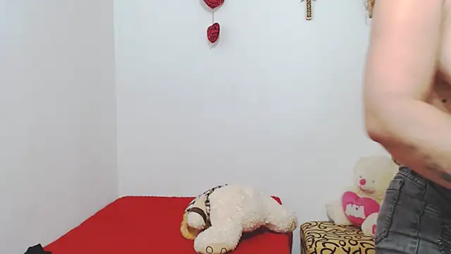 Snapshot of ariellth chatting on October 14, 6:43 pm ariellth online show from October 14, 6:43 pm