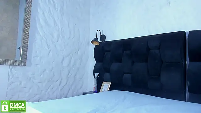 Snapshot of Kaylee_sweet_1 chatting on October 1, 8:36 pm Kaylee sweet 1 online show from October 1, 8:36 pm